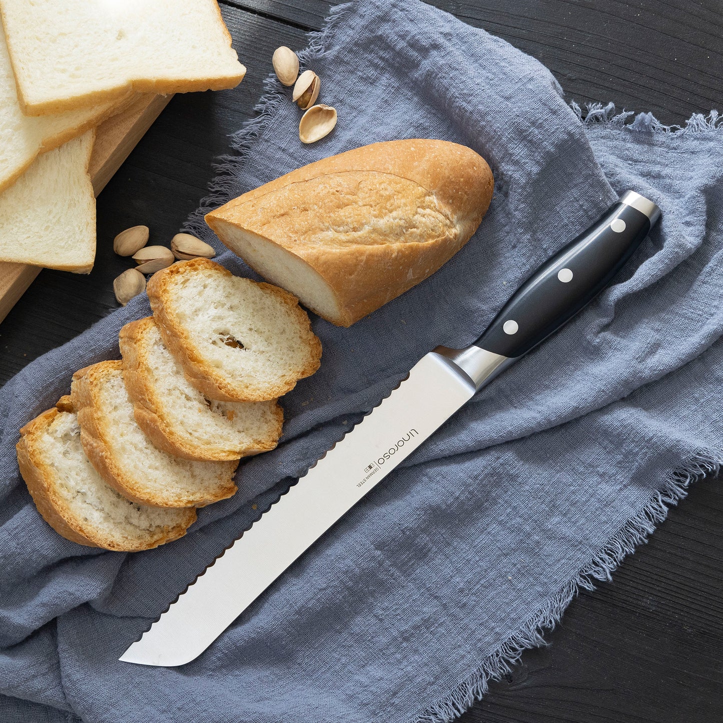 linoroso Serrated Bread Knife